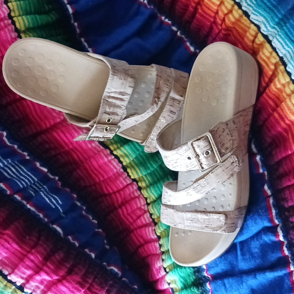 Vionic cork slides size 9